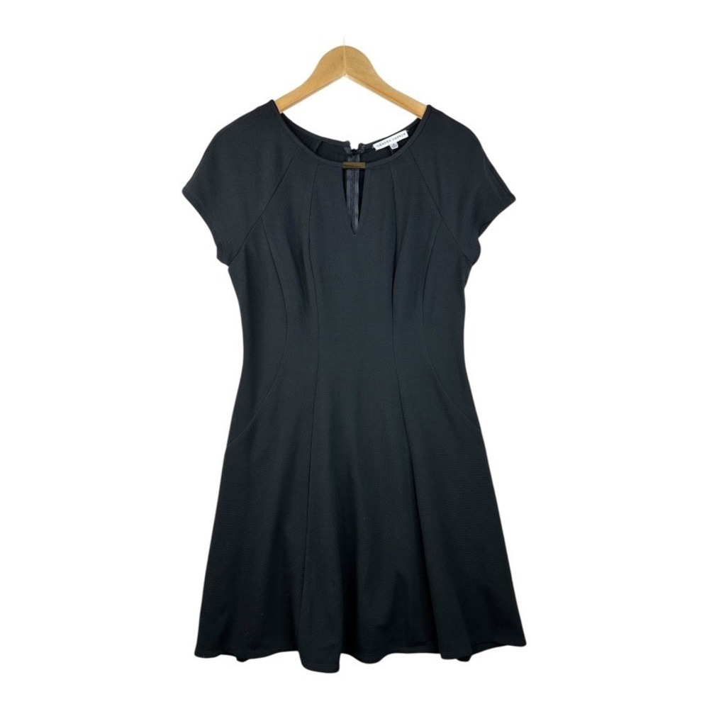 Sandra Darren Short Sleeve Keyhole Dress size 10 Black